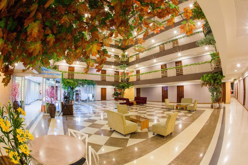Three Seasons Bangkok Hotel Exterior photo