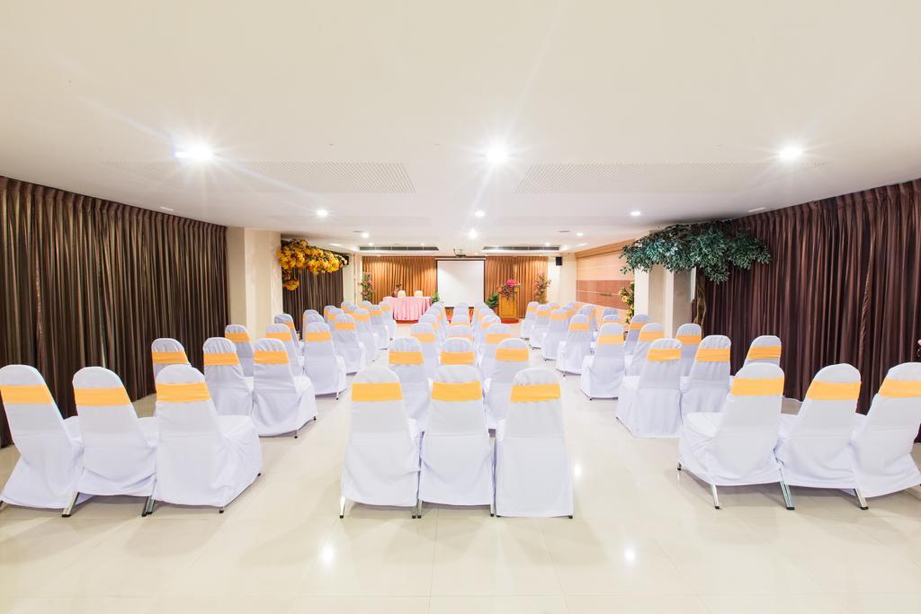 Three Seasons Bangkok Hotel Exterior photo